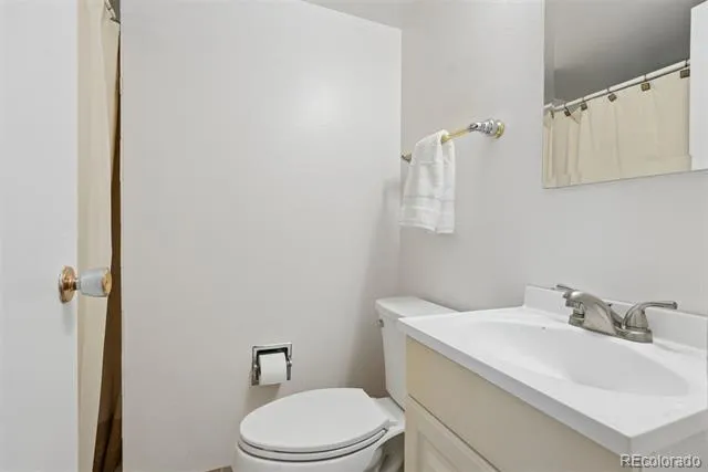 6256 S Cook Street Centennial, CO 80121