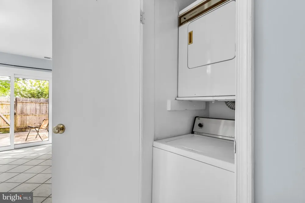 8105 KINGSWAY COURT #259 Springfield, VA 22152