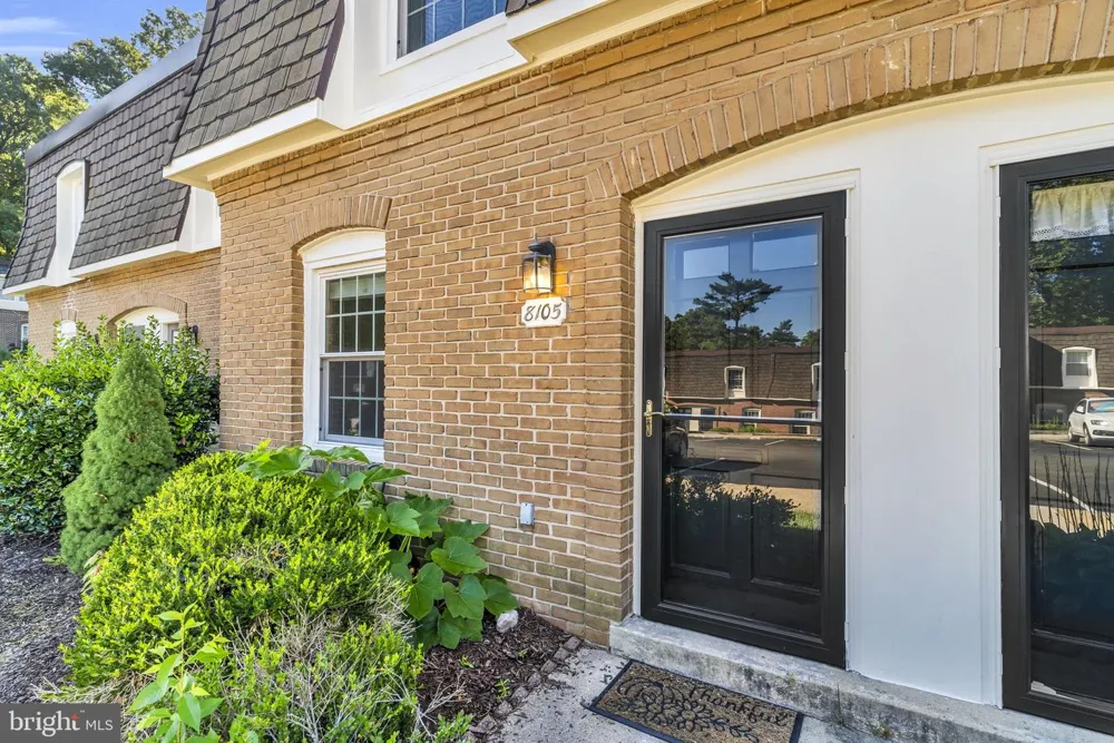 8105 KINGSWAY COURT #259 Springfield, VA 22152