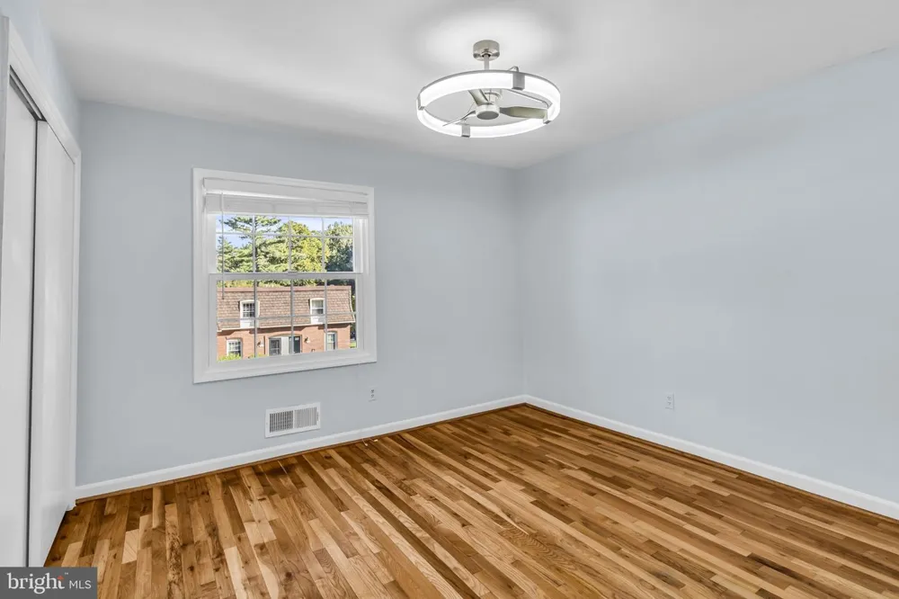 8105 KINGSWAY COURT #259 Springfield, VA 22152