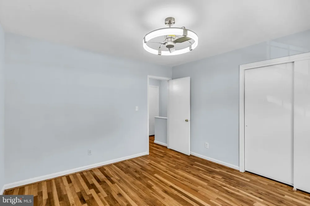 8105 KINGSWAY COURT #259 Springfield, VA 22152