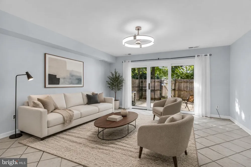 8105 KINGSWAY COURT #259 Springfield, VA 22152