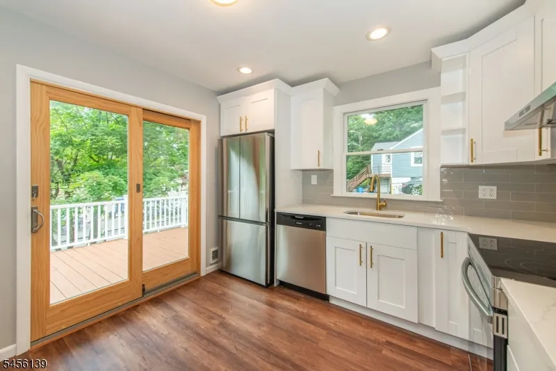 66 E Shore Rd Jefferson, NJ 07849