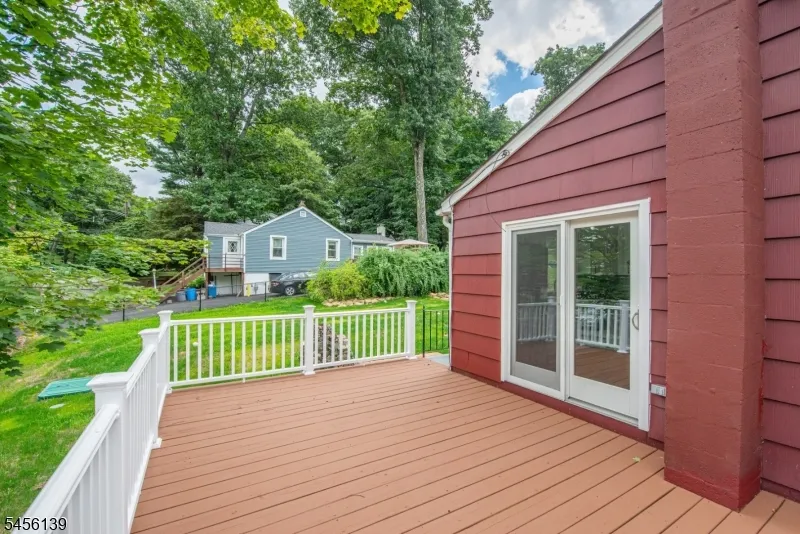 66 E Shore Rd Jefferson, NJ 07849