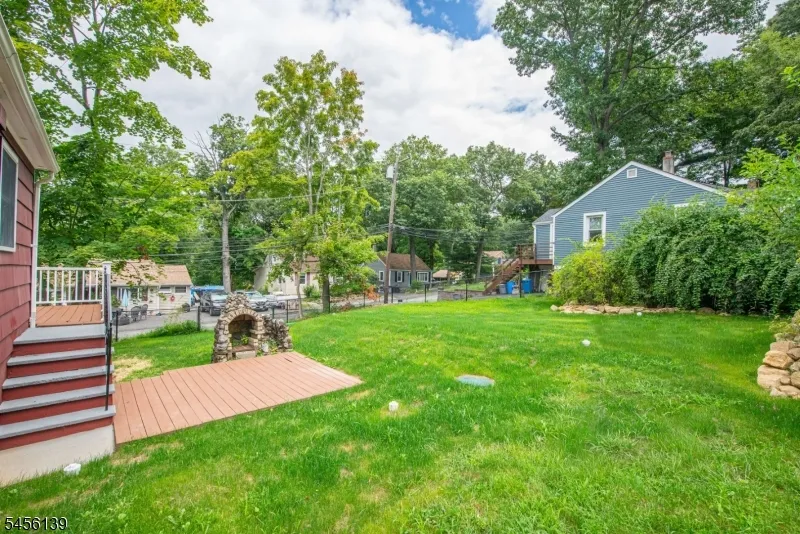 66 E Shore Rd Jefferson, NJ 07849