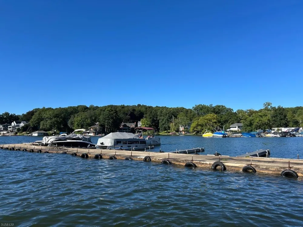 66 E Shore Rd Jefferson, NJ 07849