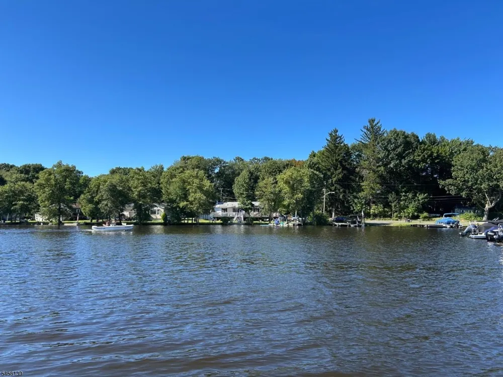 66 E Shore Rd Jefferson, NJ 07849