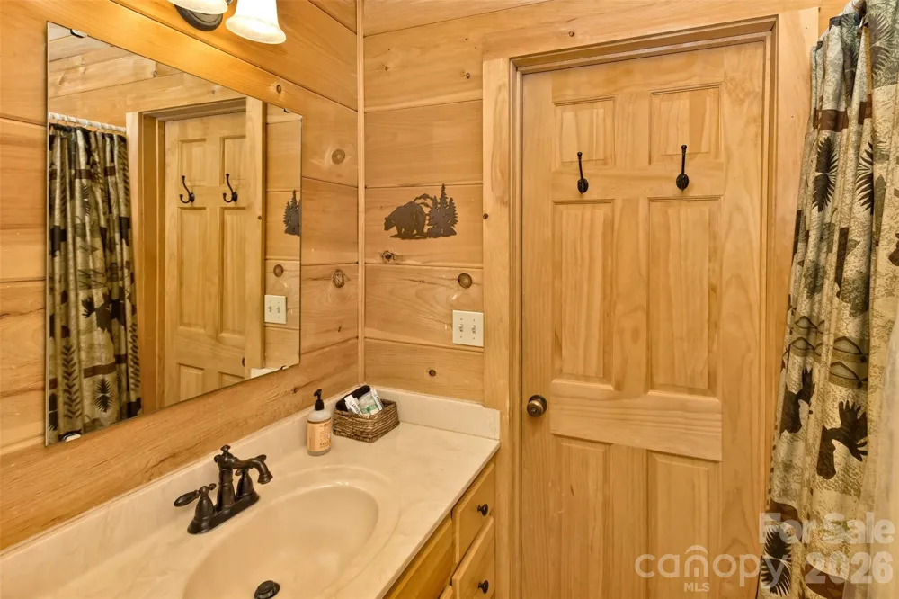 153 Tall Oaks Drive Maggie Valley, NC 28751