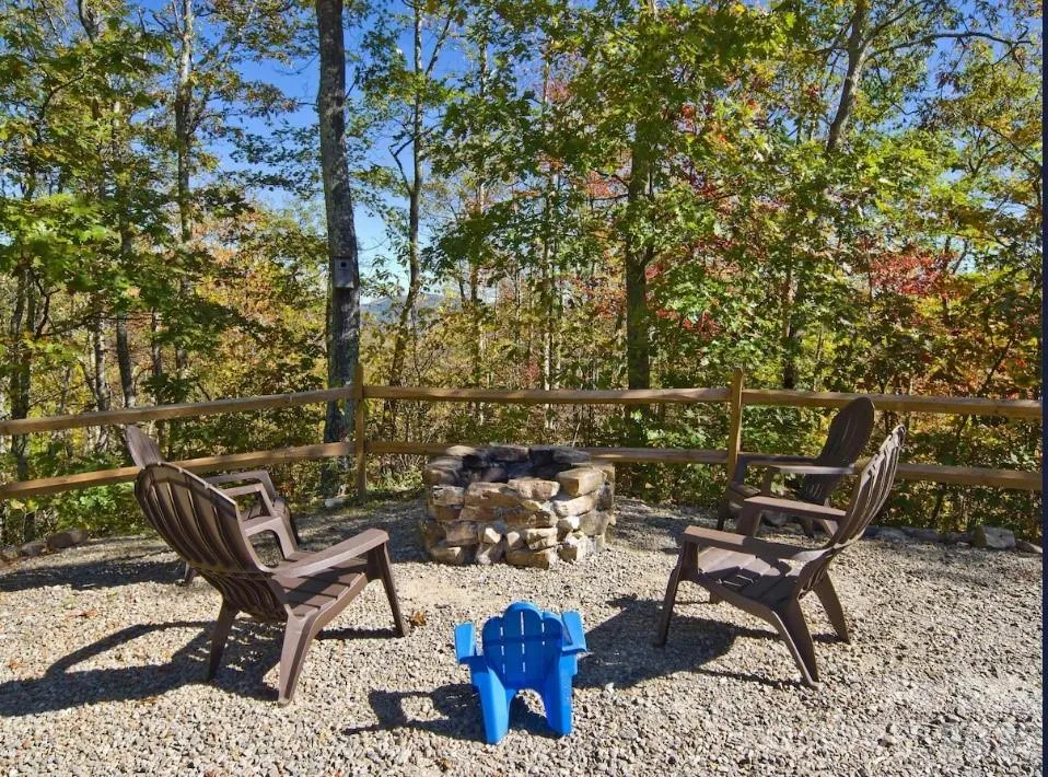 153 Tall Oaks Drive Maggie Valley, NC 28751