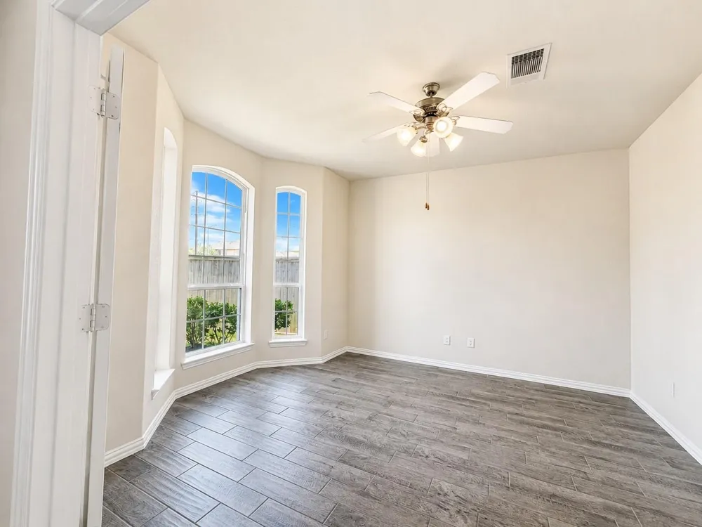 9734 Willowmoor Lane Brookshire, TX 77423