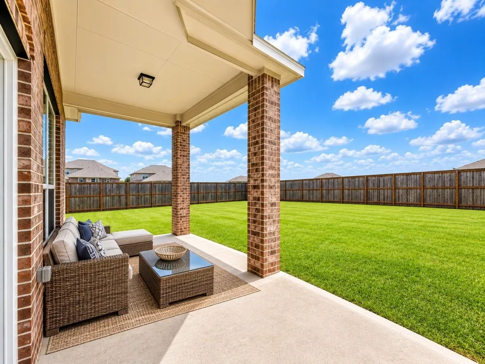 9734 Willowmoor Lane Brookshire, TX 77423