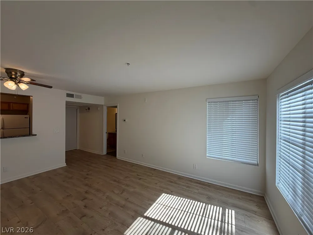 2130 Sealion Drive #103 Las Vegas, NV 89128