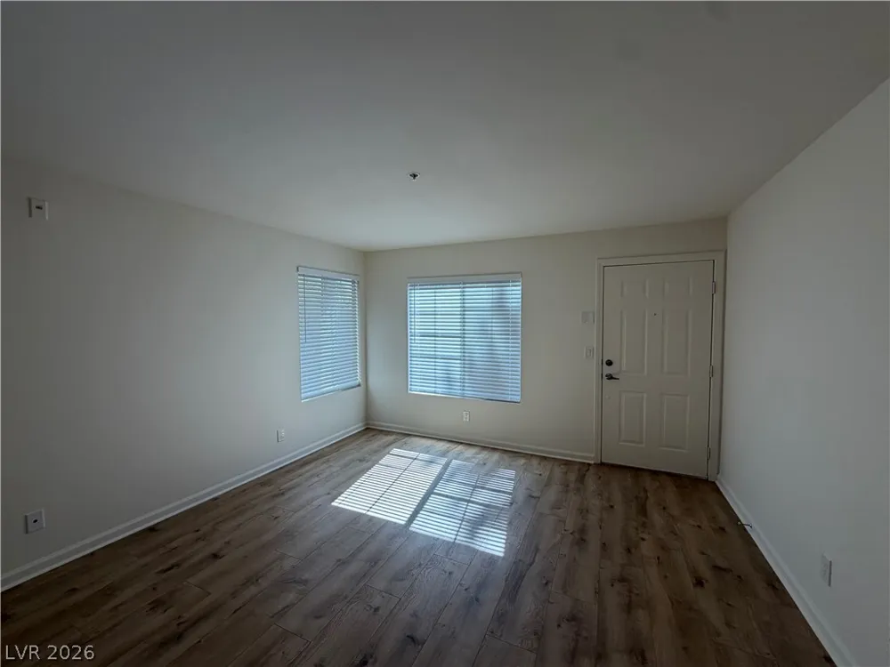 2130 Sealion Drive #103 Las Vegas, NV 89128