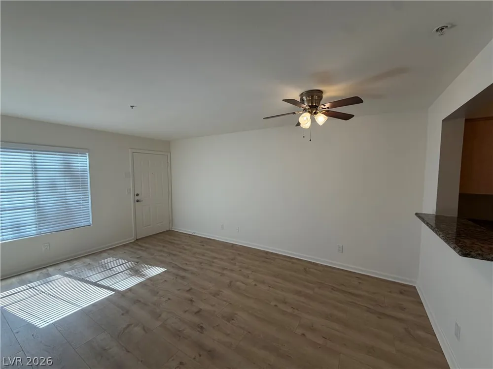 2130 Sealion Drive #103 Las Vegas, NV 89128
