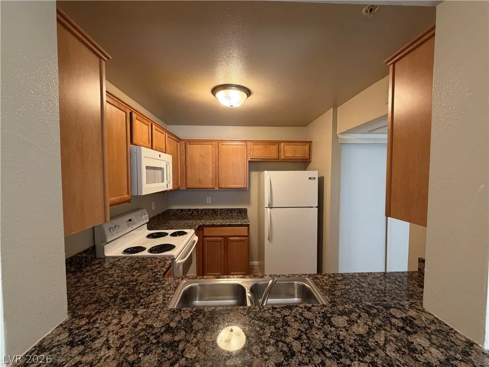 2130 Sealion Drive #103 Las Vegas, NV 89128