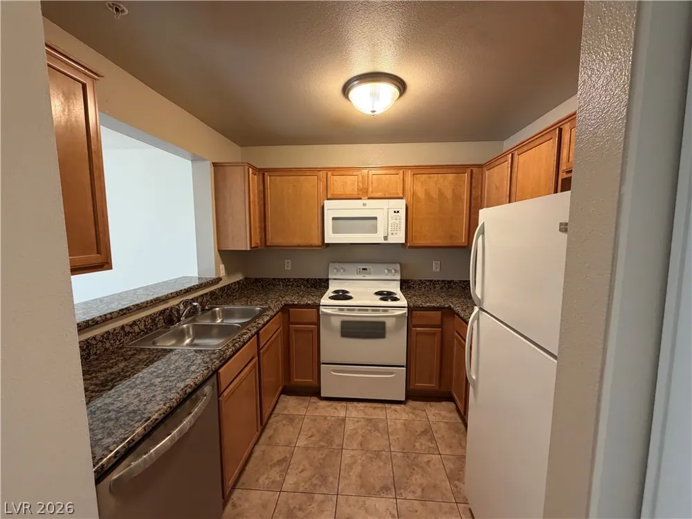 2130 Sealion Drive #103 Las Vegas, NV 89128