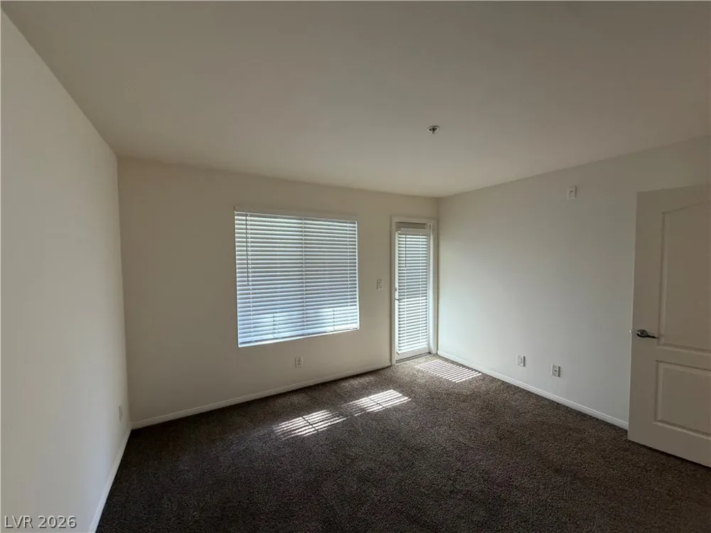 2130 Sealion Drive #103 Las Vegas, NV 89128