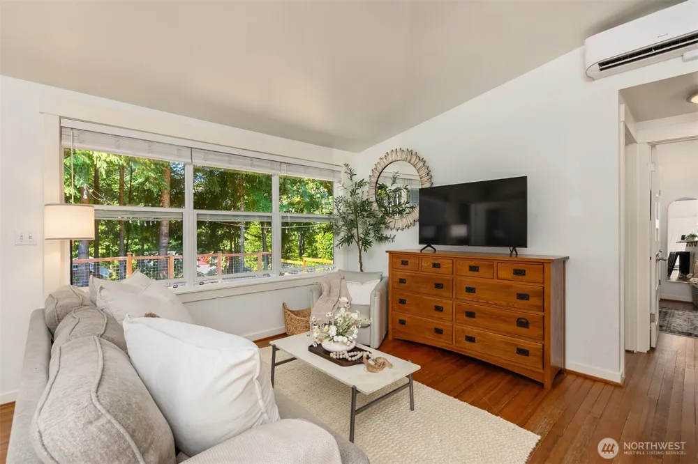 1574 NE Park View Dr #10 Bainbridge Island, WA 98110
