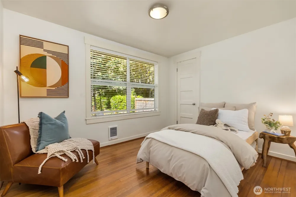 1574 NE Park View Dr #10 Bainbridge Island, WA 98110