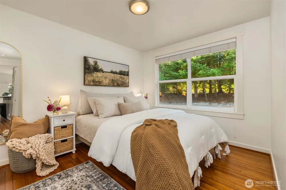 1574 NE Park View Dr #10 Bainbridge Island, WA 98110