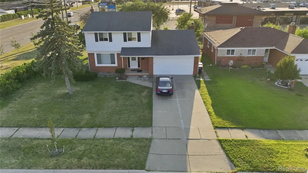 33011 Crestwell Drive Sterling Heights City, MI 48310
