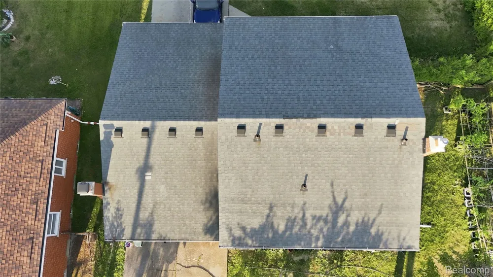 33011 Crestwell Drive Sterling Heights City, MI 48310