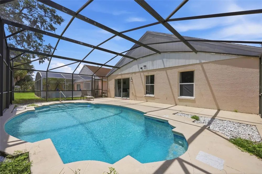 2537 CHATHAM CIRCLE Kissimmee, FL 34746