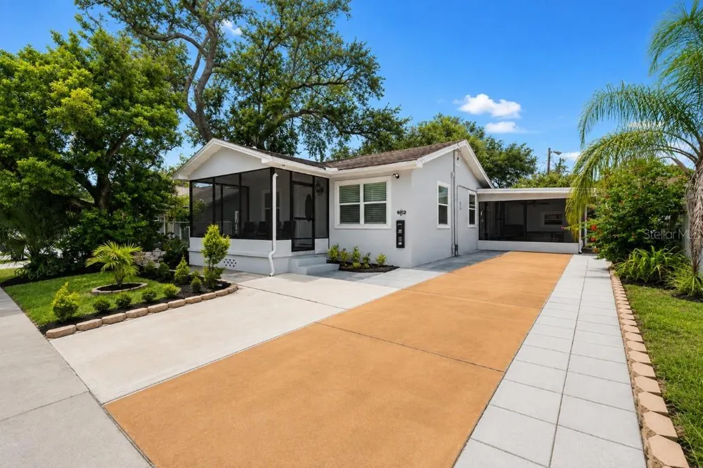 8912 40TH STREET Tampa, FL 33604