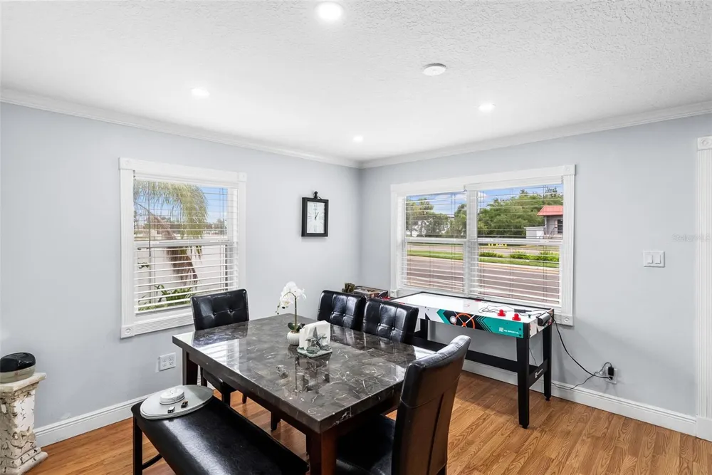 8912 40TH STREET Tampa, FL 33604