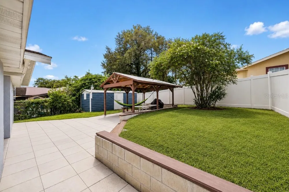 8912 40TH STREET Tampa, FL 33604