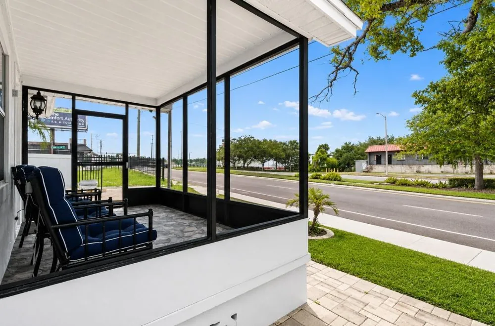 8912 40TH STREET Tampa, FL 33604