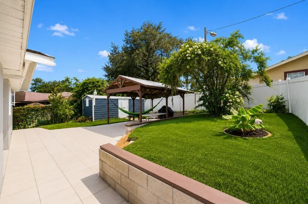 8912 40TH STREET Tampa, FL 33604