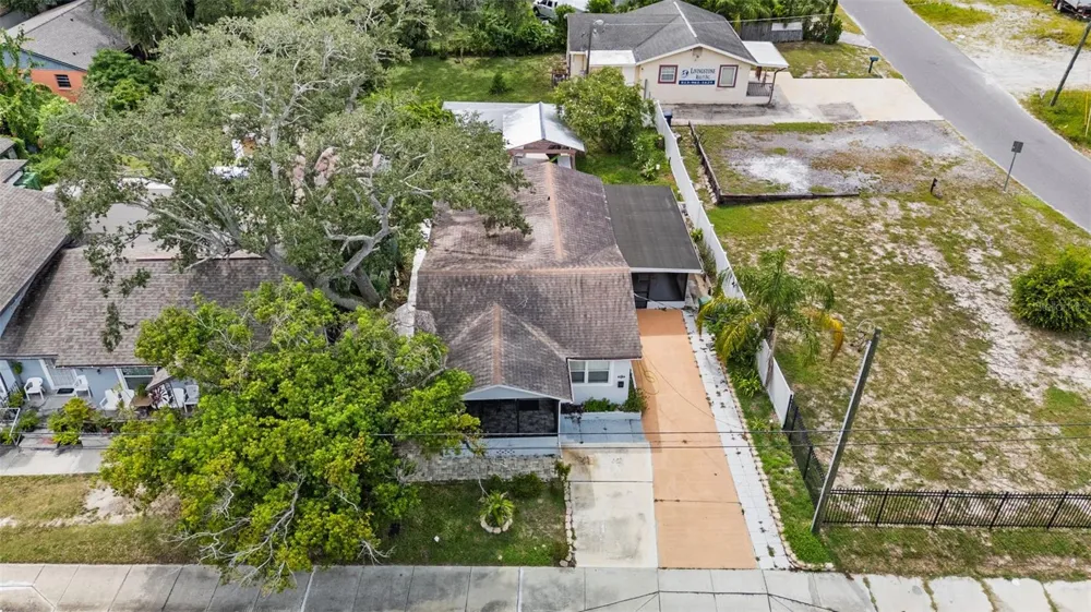 8912 40TH STREET Tampa, FL 33604