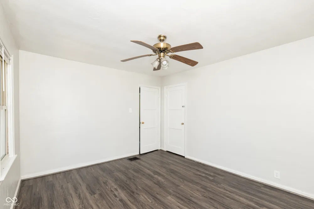 4383 Olney Street Indianapolis, IN 46205