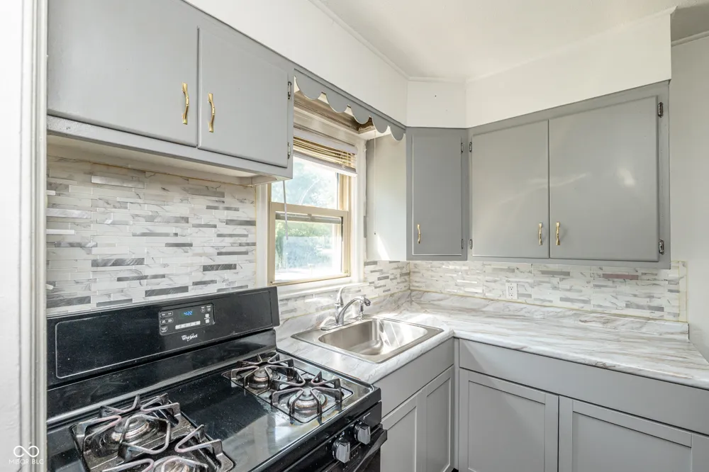 4383 Olney Street Indianapolis, IN 46205