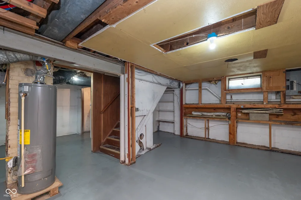 4383 Olney Street Indianapolis, IN 46205