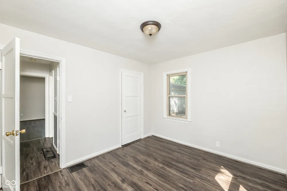 4383 Olney Street Indianapolis, IN 46205