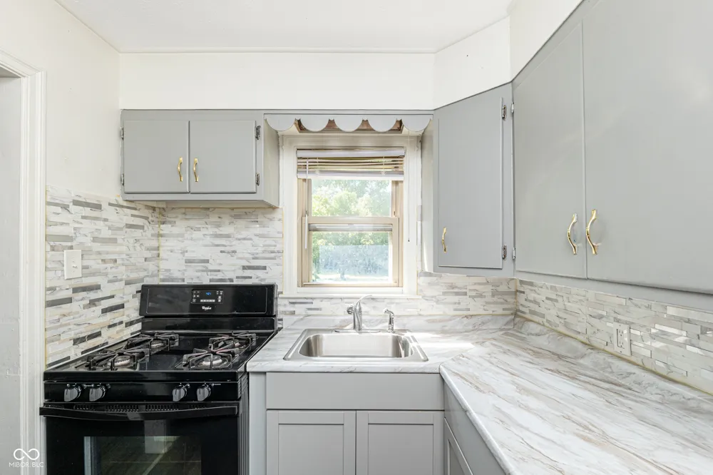 4383 Olney Street Indianapolis, IN 46205