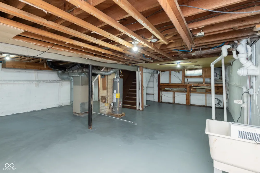 4383 Olney Street Indianapolis, IN 46205