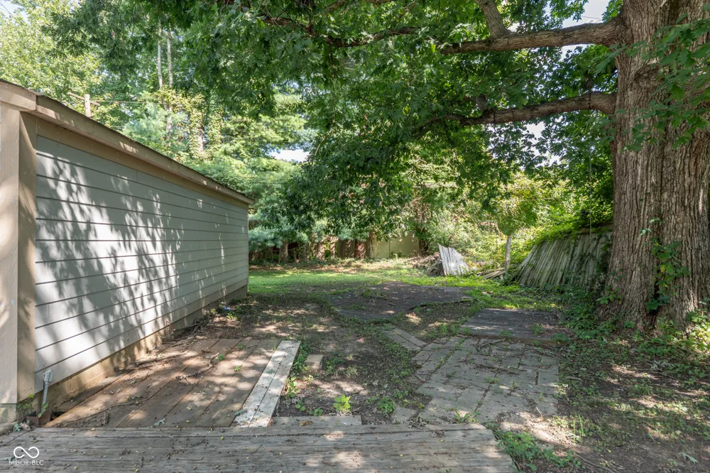 4383 Olney Street Indianapolis, IN 46205