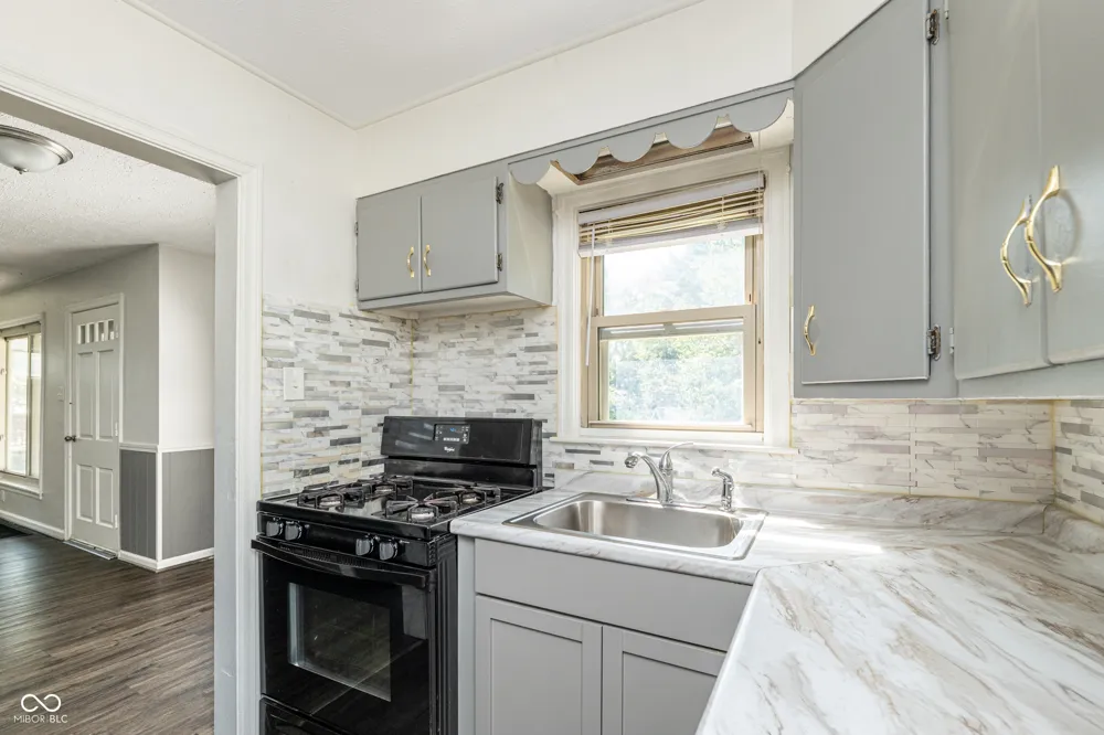 4383 Olney Street Indianapolis, IN 46205