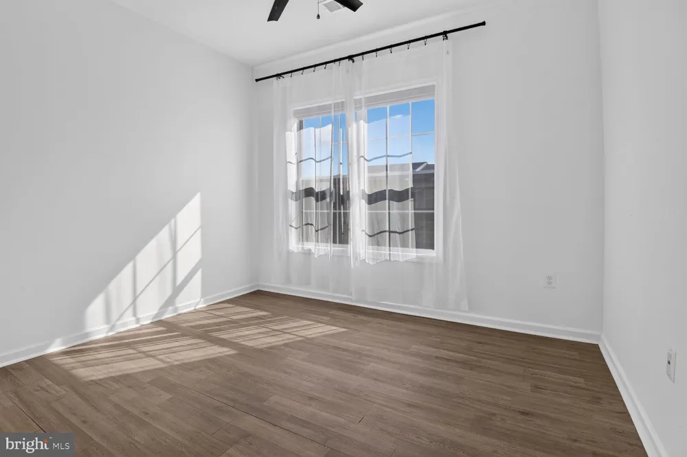23465 BELVOIR WOODS TERRACE Ashburn, VA 20148