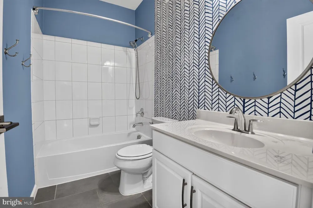 23465 BELVOIR WOODS TERRACE Ashburn, VA 20148