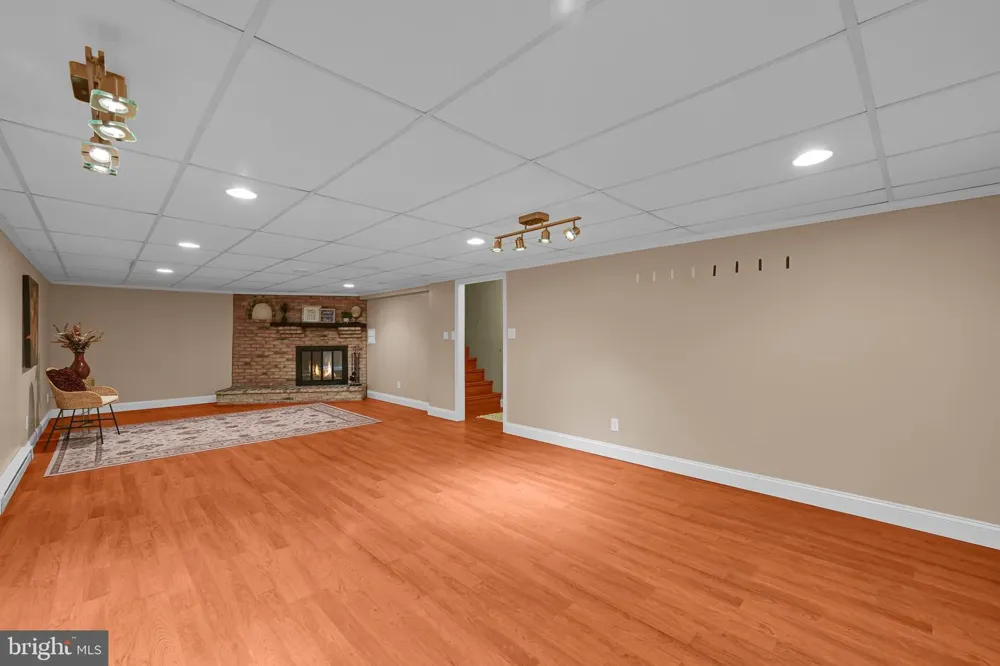 920 RIFE RUN ROAD Manheim, PA 17545