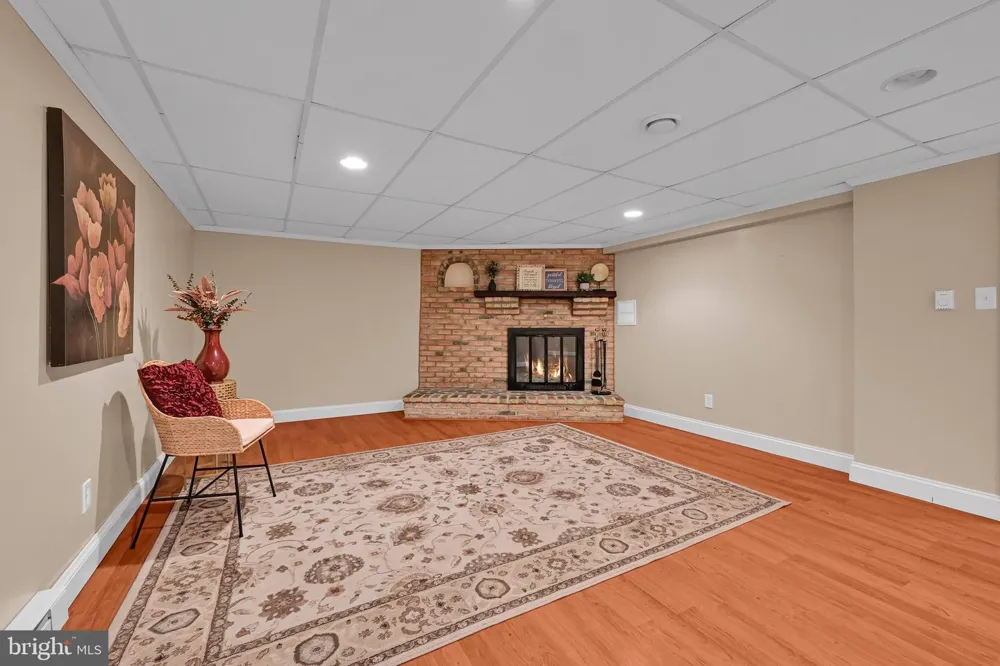 920 RIFE RUN ROAD Manheim, PA 17545