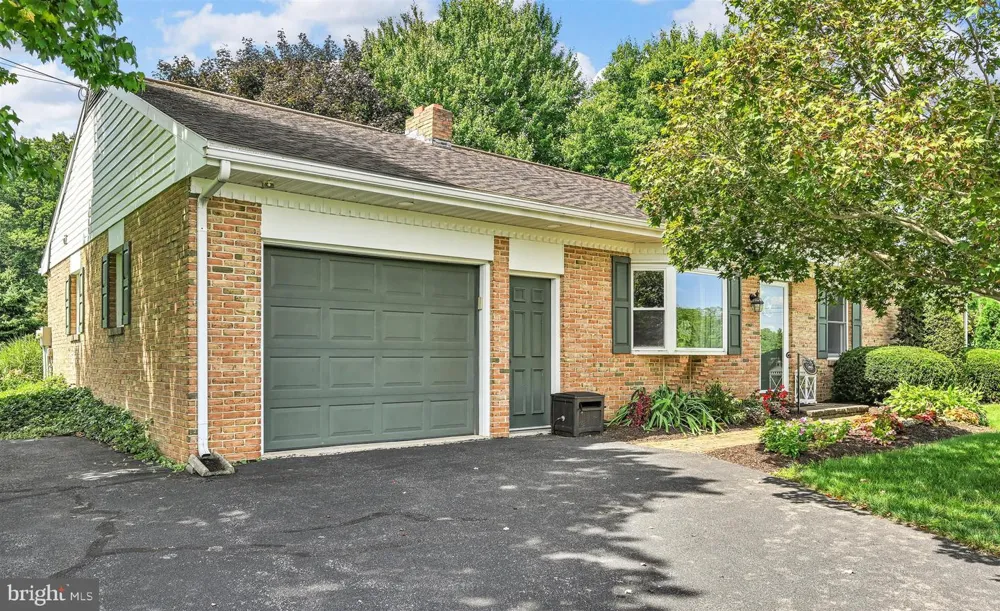 920 RIFE RUN ROAD Manheim, PA 17545