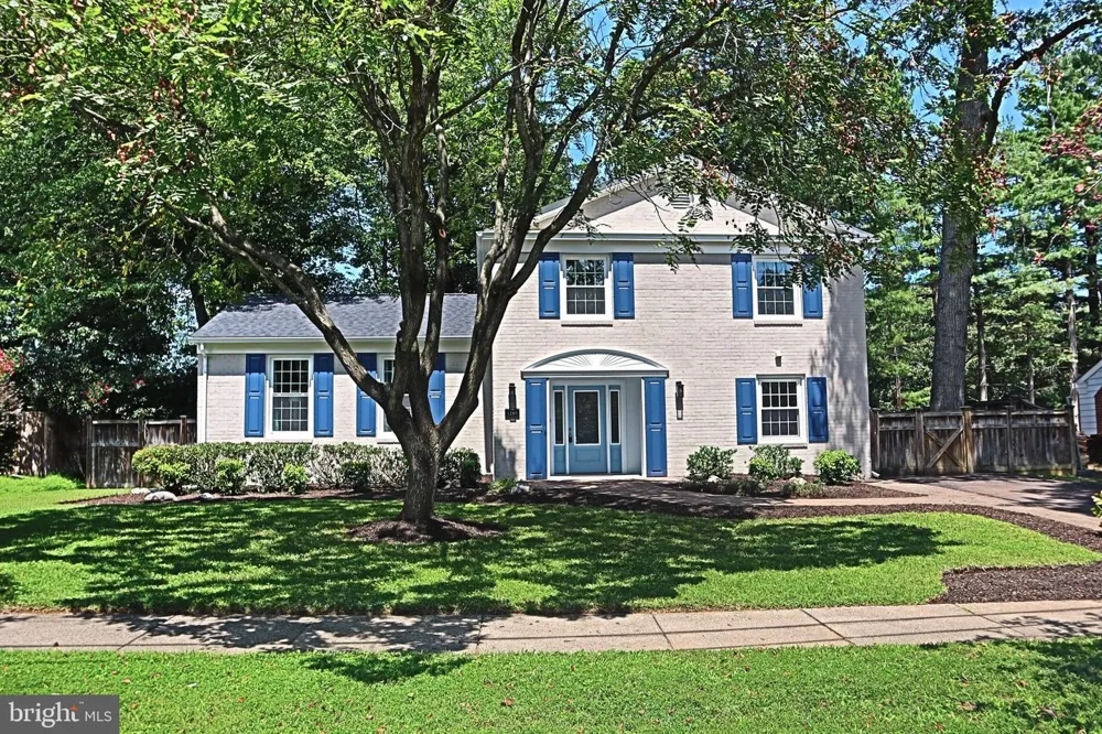 1289 BARTONSHIRE WAY Potomac, MD 20854