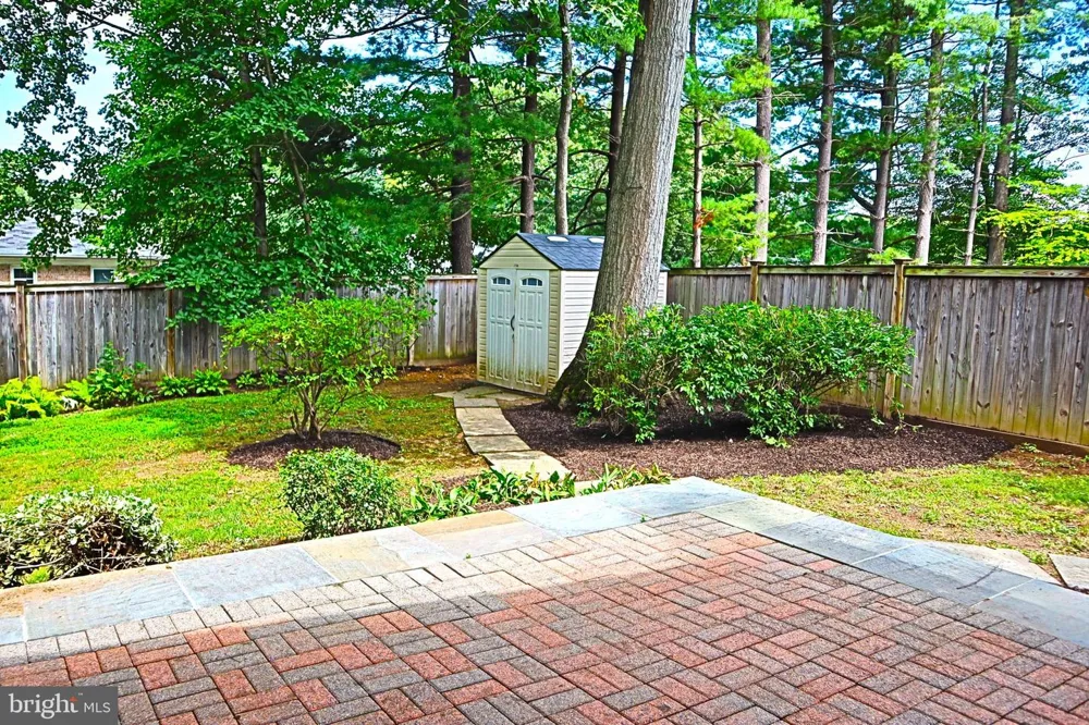 1289 BARTONSHIRE WAY Potomac, MD 20854