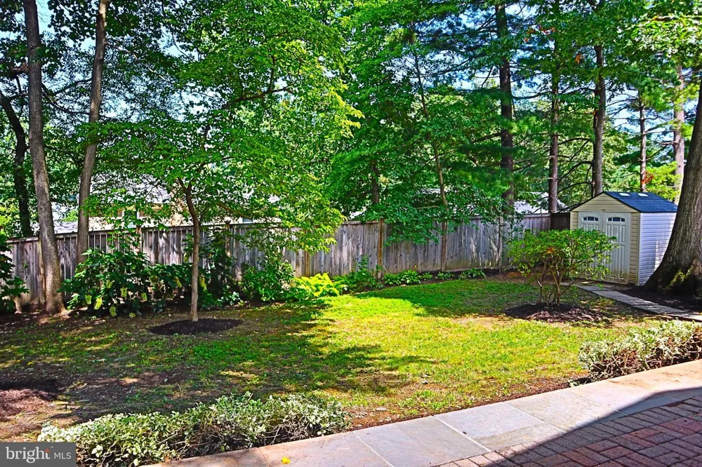 1289 BARTONSHIRE WAY Potomac, MD 20854