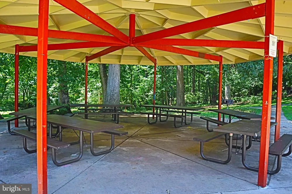 1289 BARTONSHIRE WAY Potomac, MD 20854